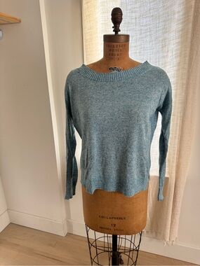 Club Monaco Heathered Blue Scoopneck Sweater